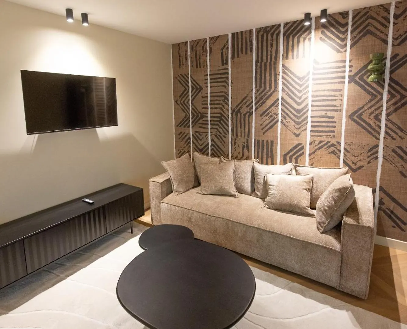 Basfroi Cosy Apartment 2 Paříž