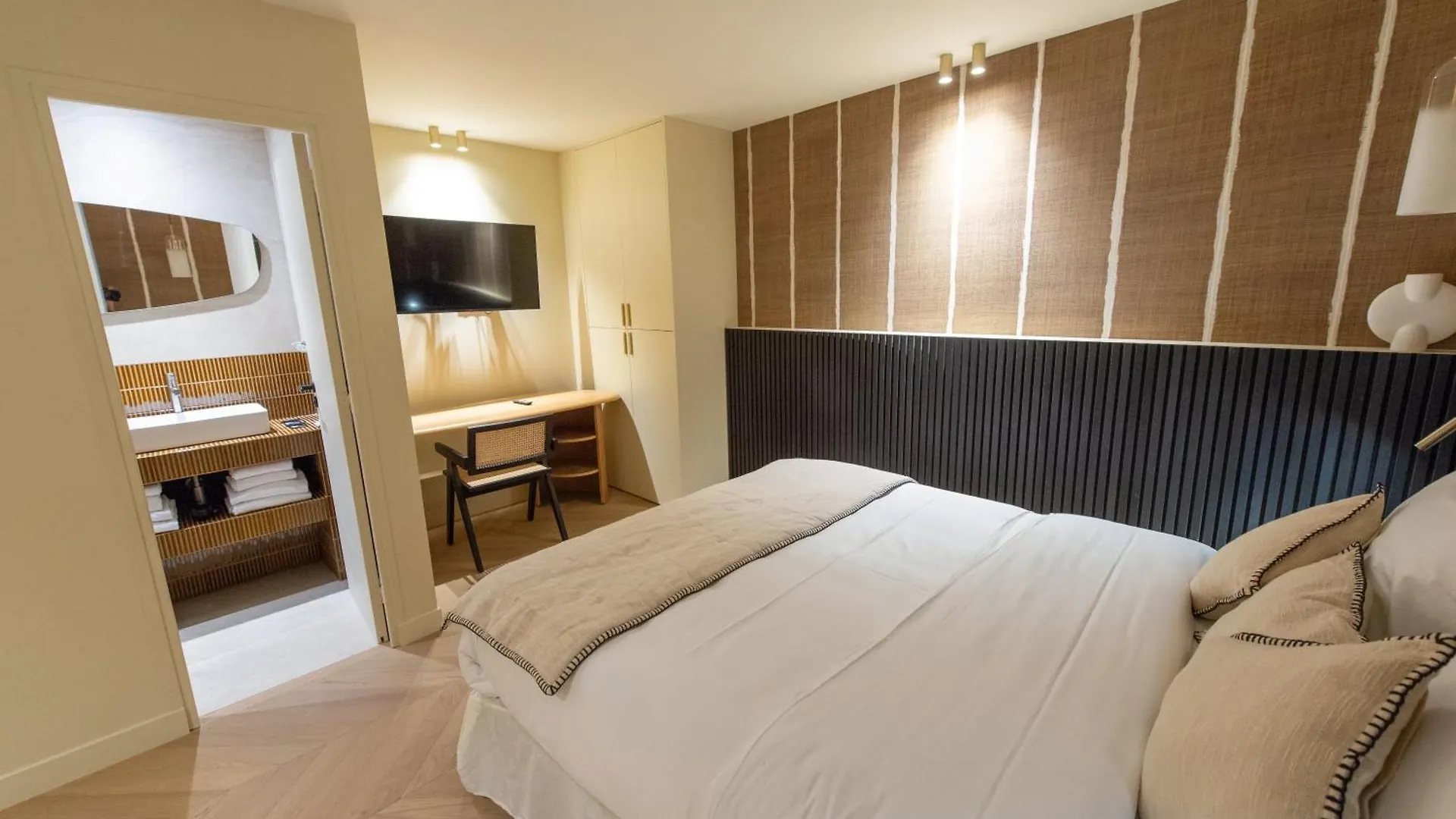 Basfroi Cosy Apartment 2 Paris 0*,  France